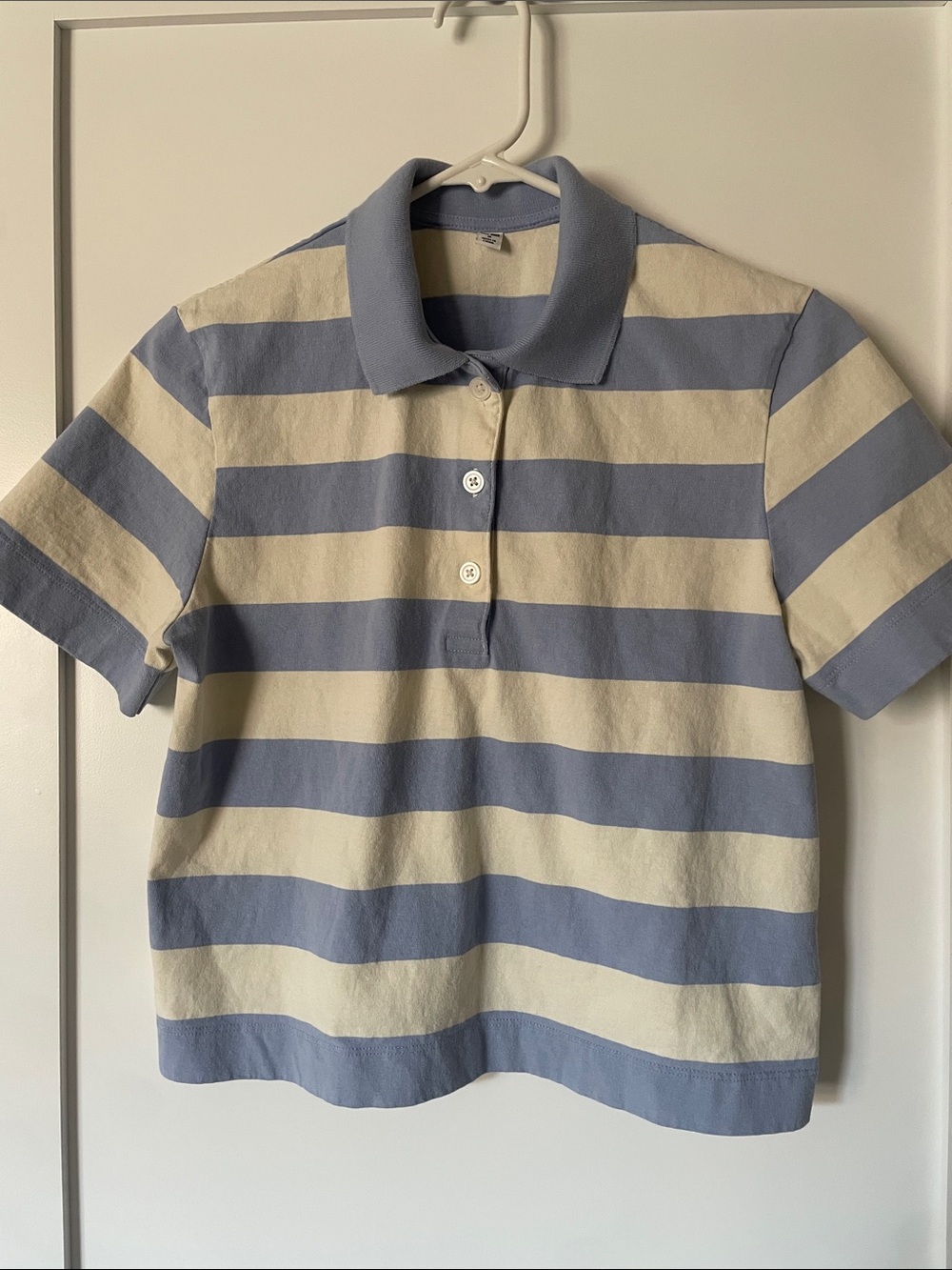 Uniqlo cropped short Sleeve Polo Shirt in Light Blue & Cream